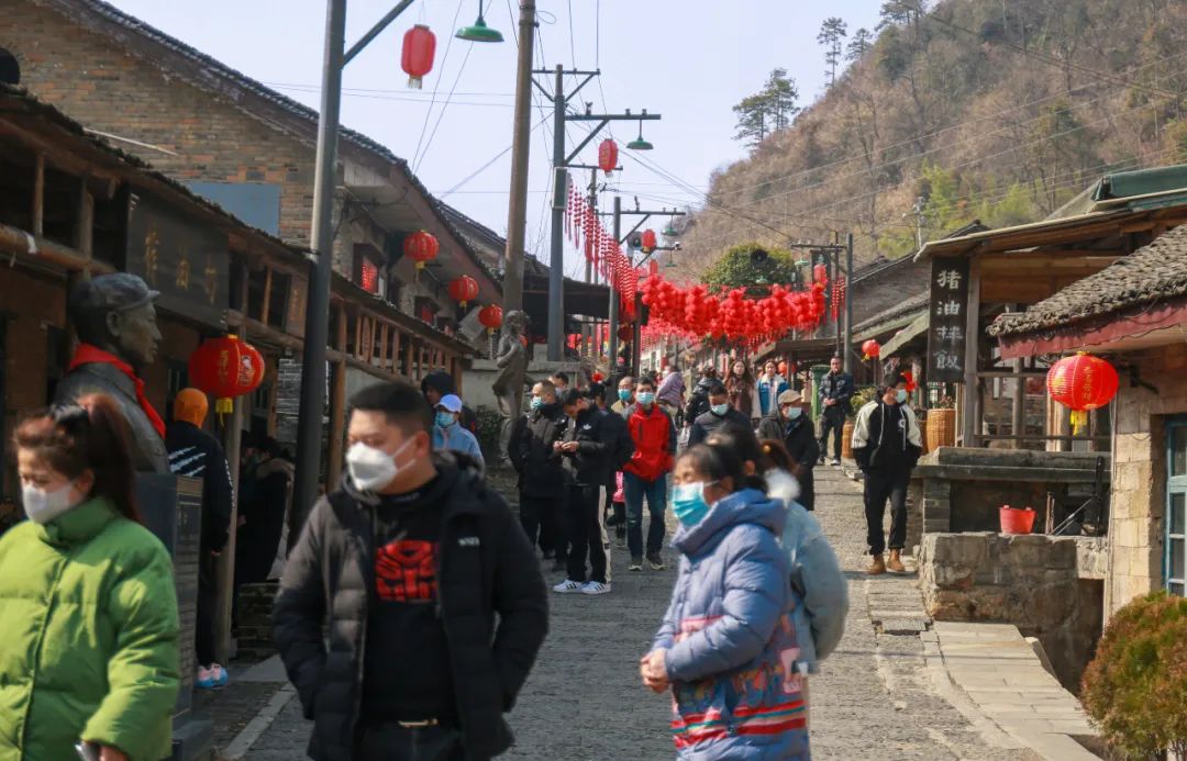 良辰美景共賞,佳節(jié)游園齊樂——朱砂古鎮(zhèn)元宵活動(dòng)精彩繼續(xù)